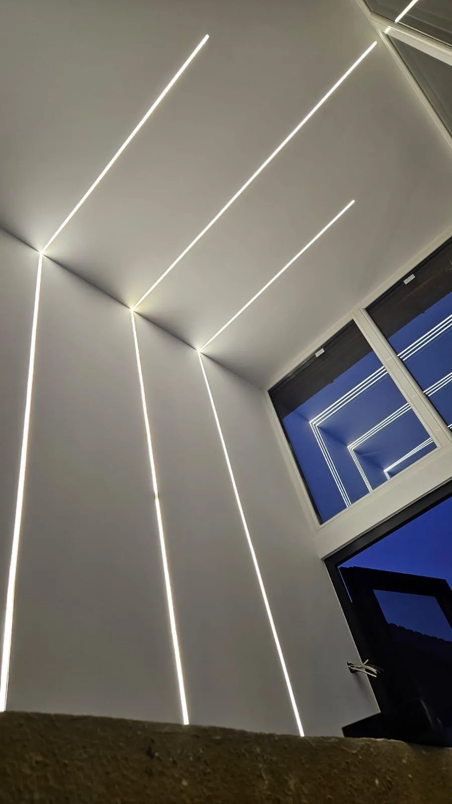 Iluminat liniar LED